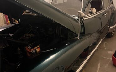 Cadillac-62-Sedan-1947-3