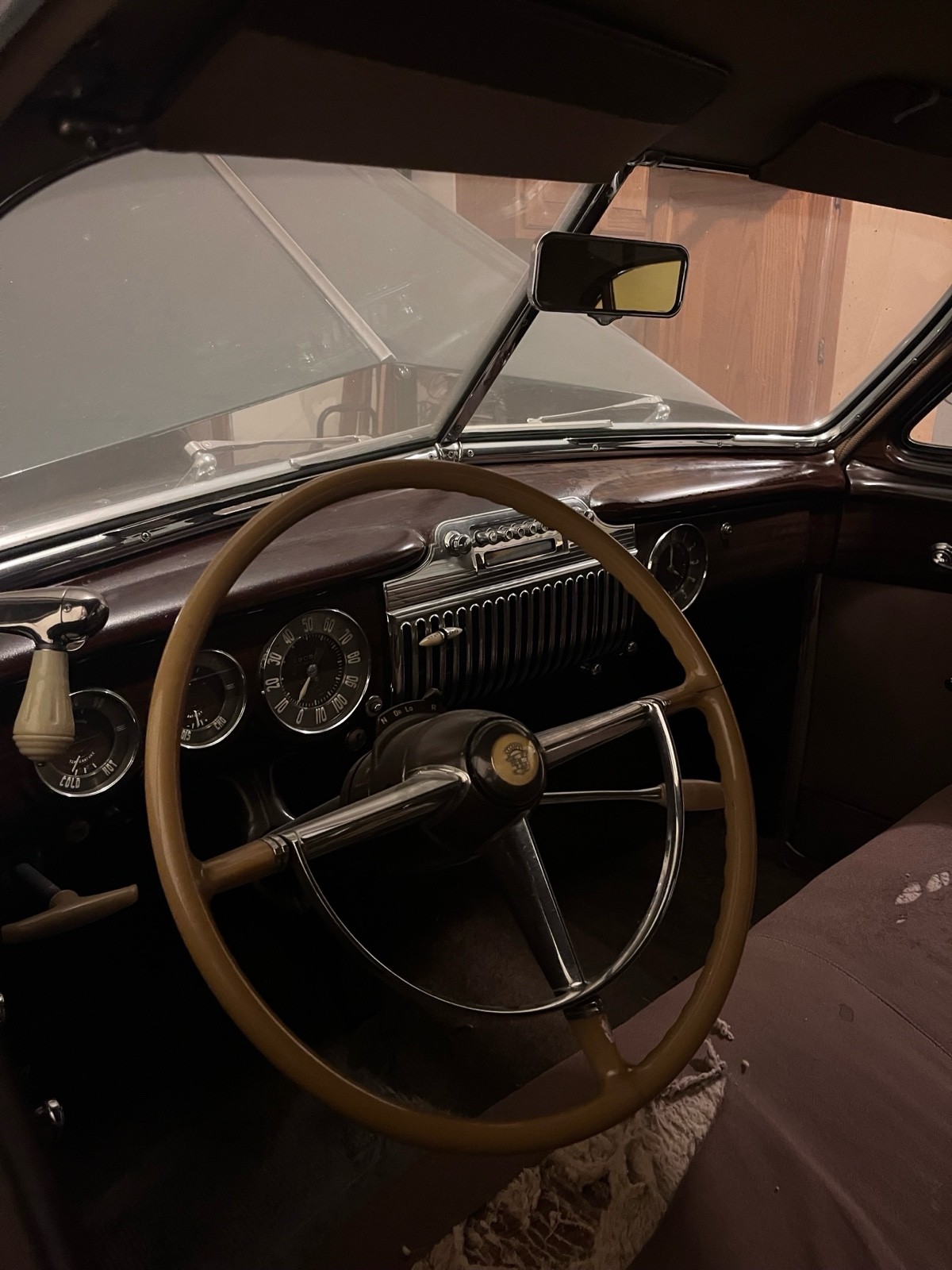 Cadillac-62-Sedan-1947-4