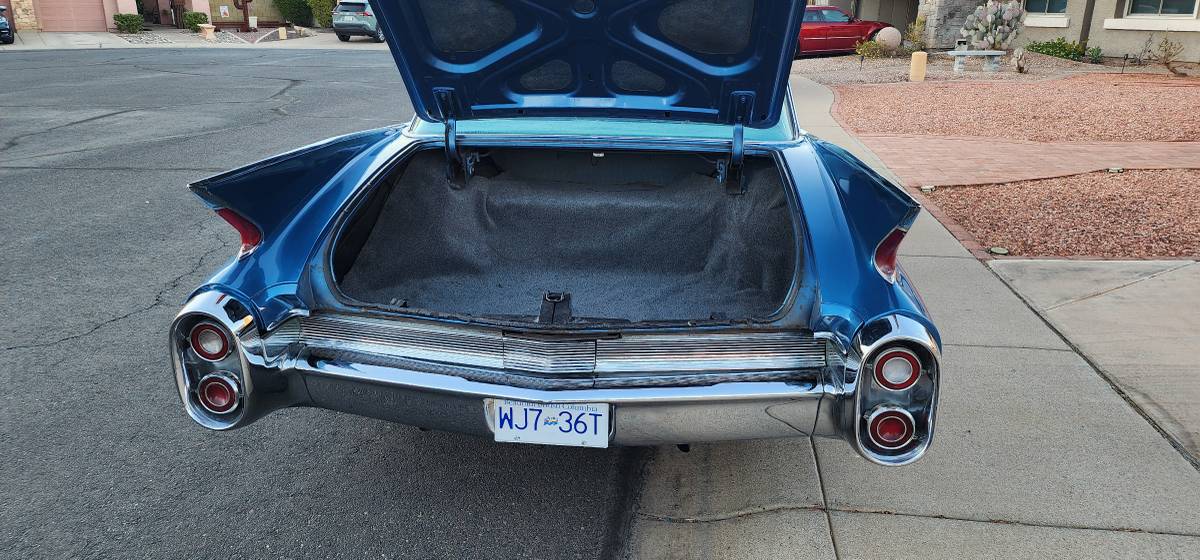 Cadillac-62-series-1960-blue-14