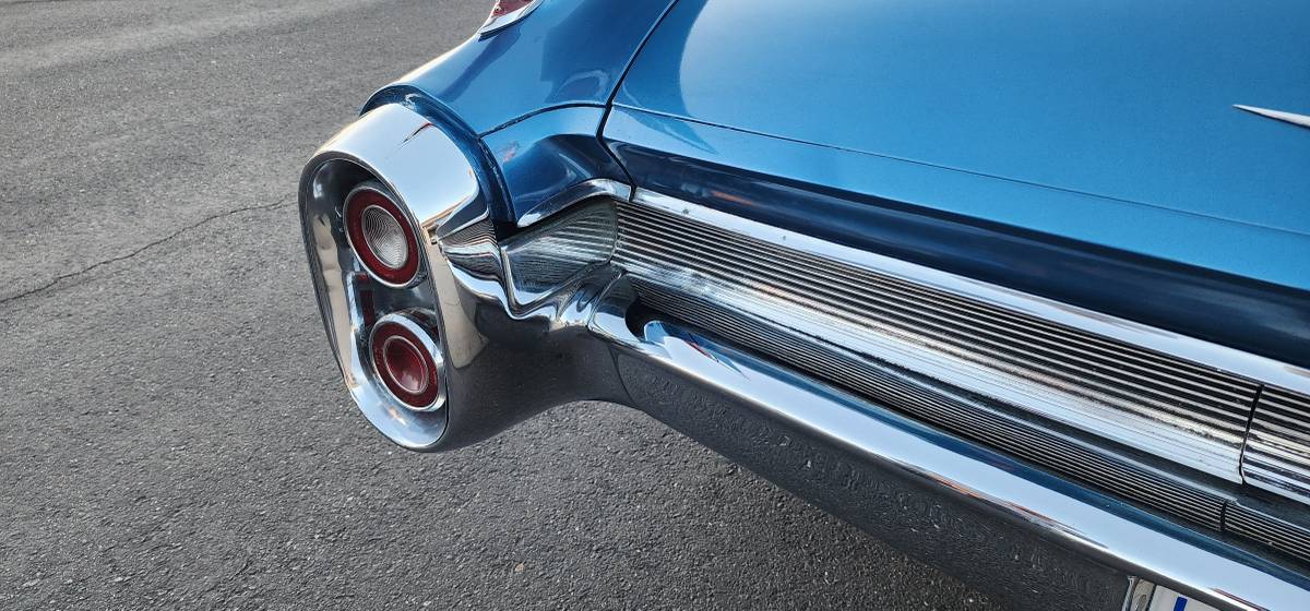 Cadillac-62-series-1960-blue-4