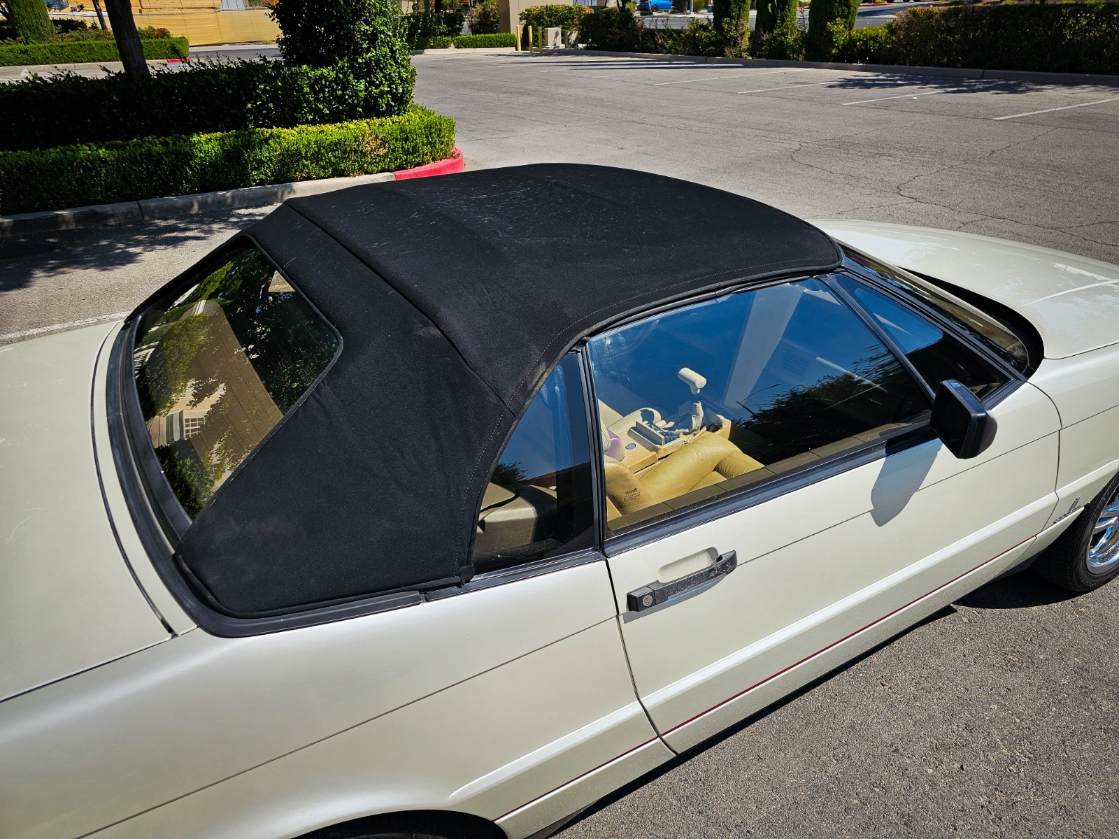 Cadillac-Allante-1991-Convertible-7