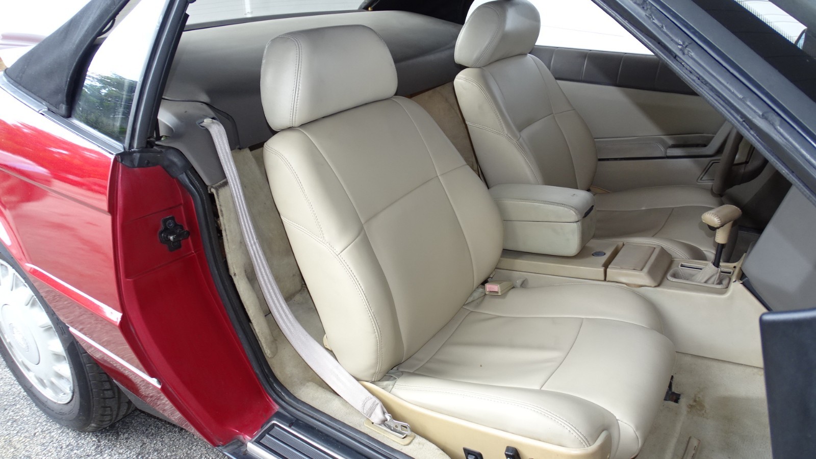 Cadillac-Allante-1993-Convertible-16