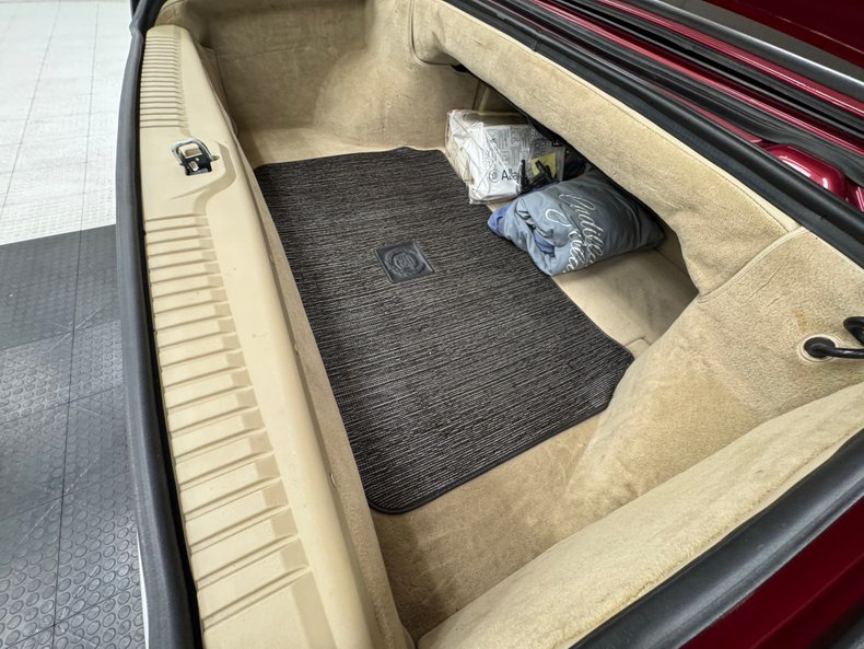 Cadillac-Allante-1993-Pearl-Red-Tan-42