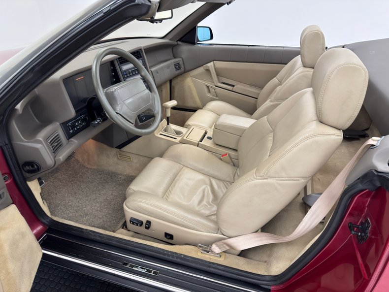 Cadillac-Allante-1993-Pearl-Red-Tan-45