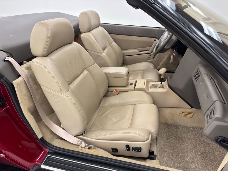 Cadillac-Allante-1993-Pearl-Red-Tan-47
