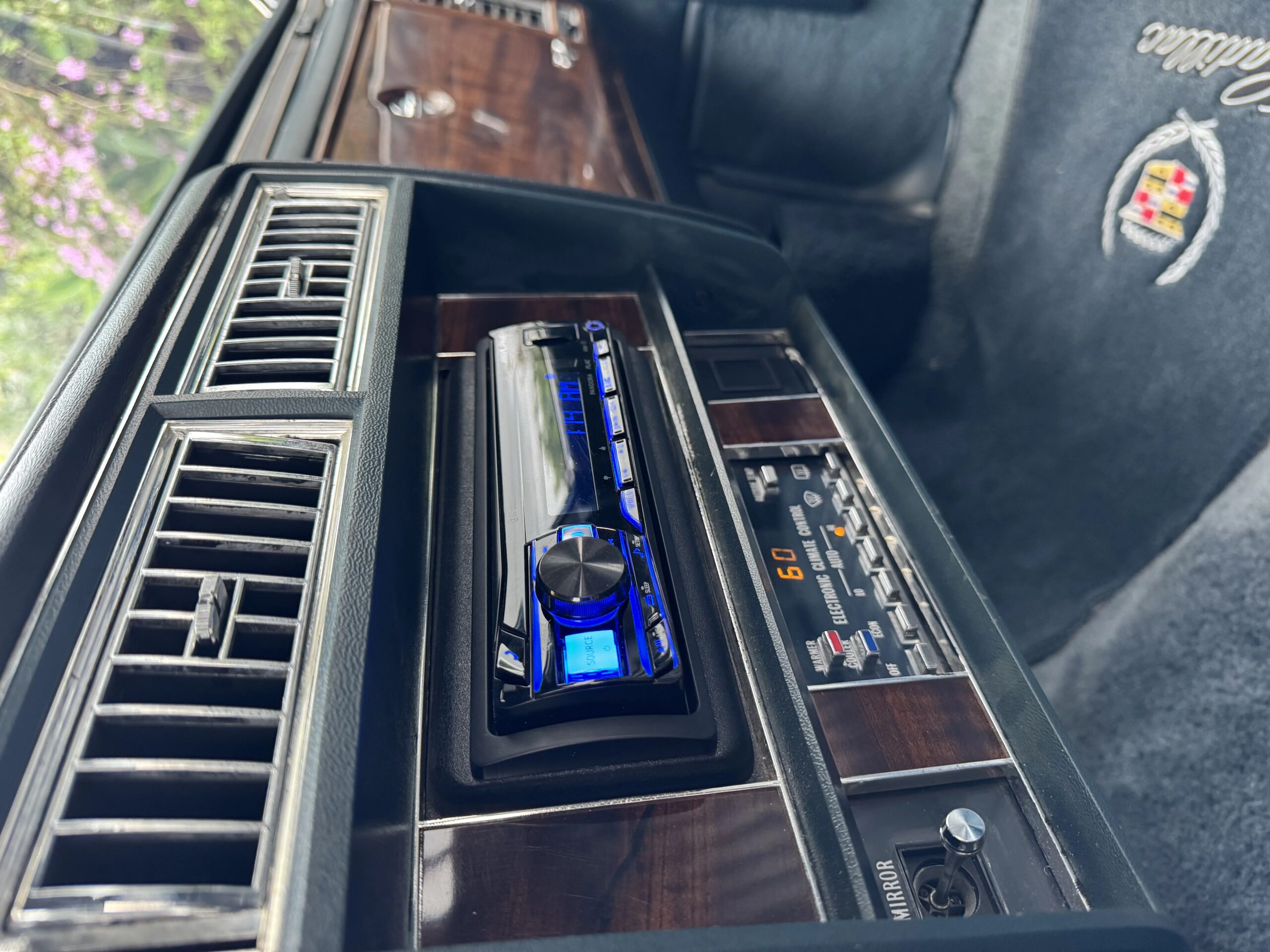 Cadillac-Brougham-1987-Blue-Blue-14