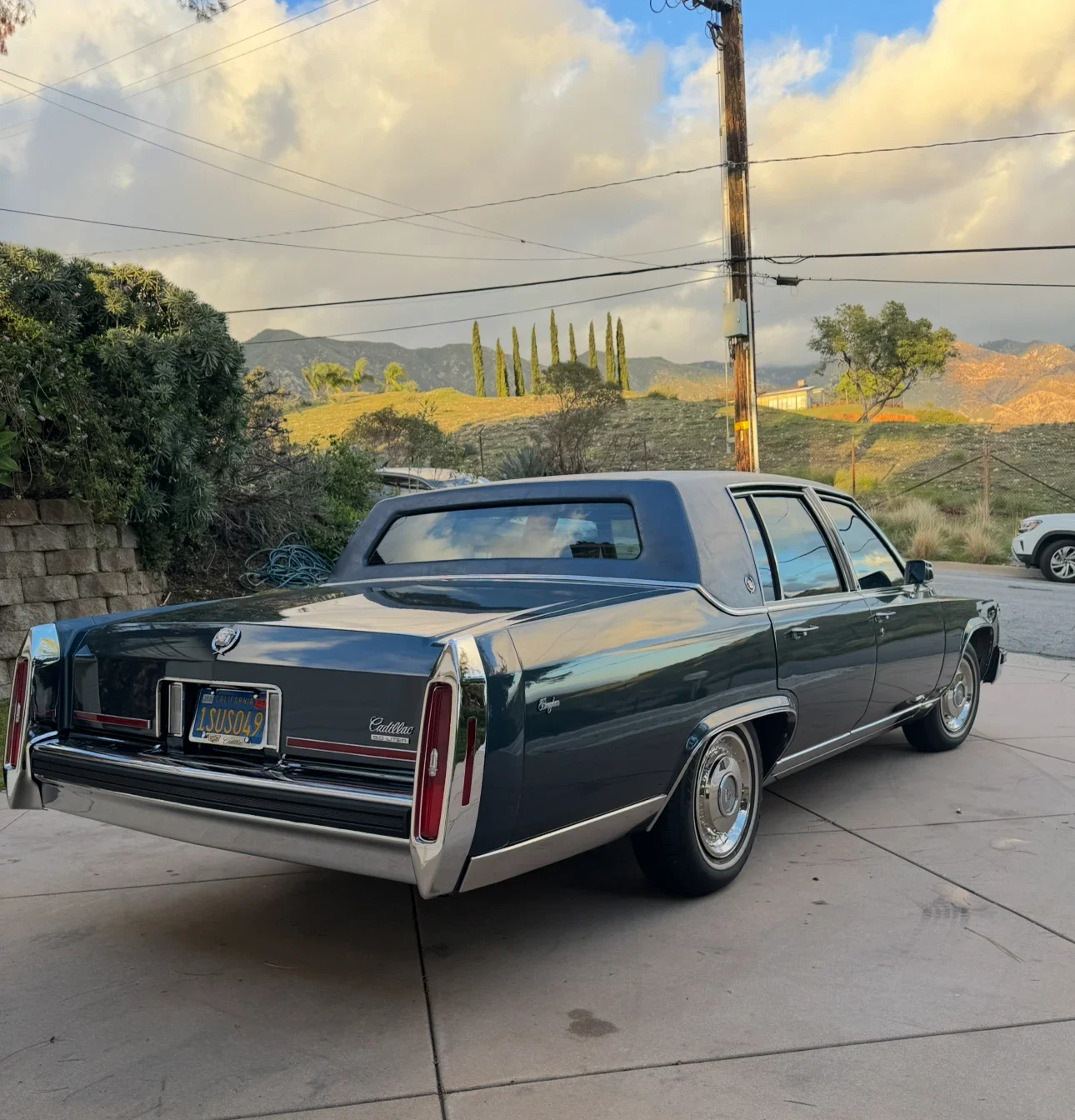 Cadillac-Brougham-1987-Blue-Blue-2