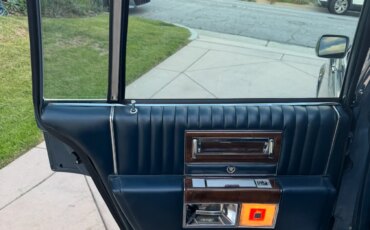 Cadillac-Brougham-1987-Blue-Blue-4