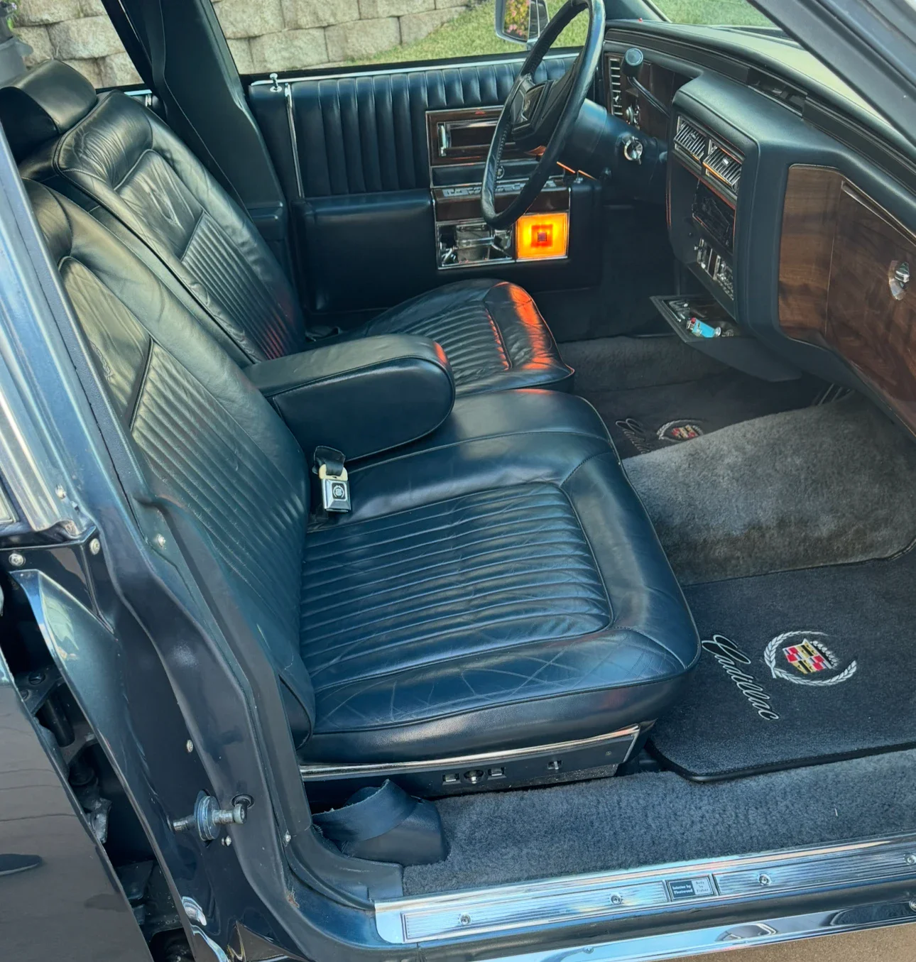 Cadillac-Brougham-1987-Blue-Blue-9