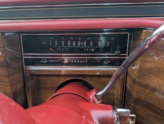 Cadillac-Brougham-1987-Red-Red-4