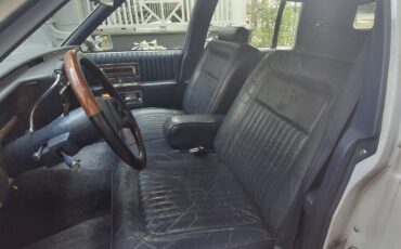 Cadillac-Brougham-1988-13
