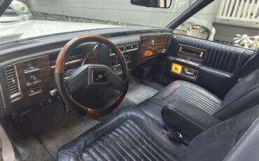 Cadillac-Brougham-1988-15