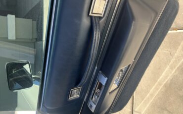 Cadillac-Calais-1973-White-Blue-25