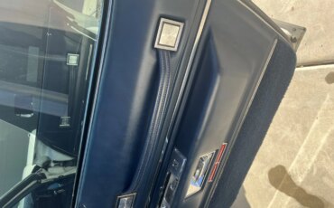 Cadillac-Calais-1973-White-Blue-26