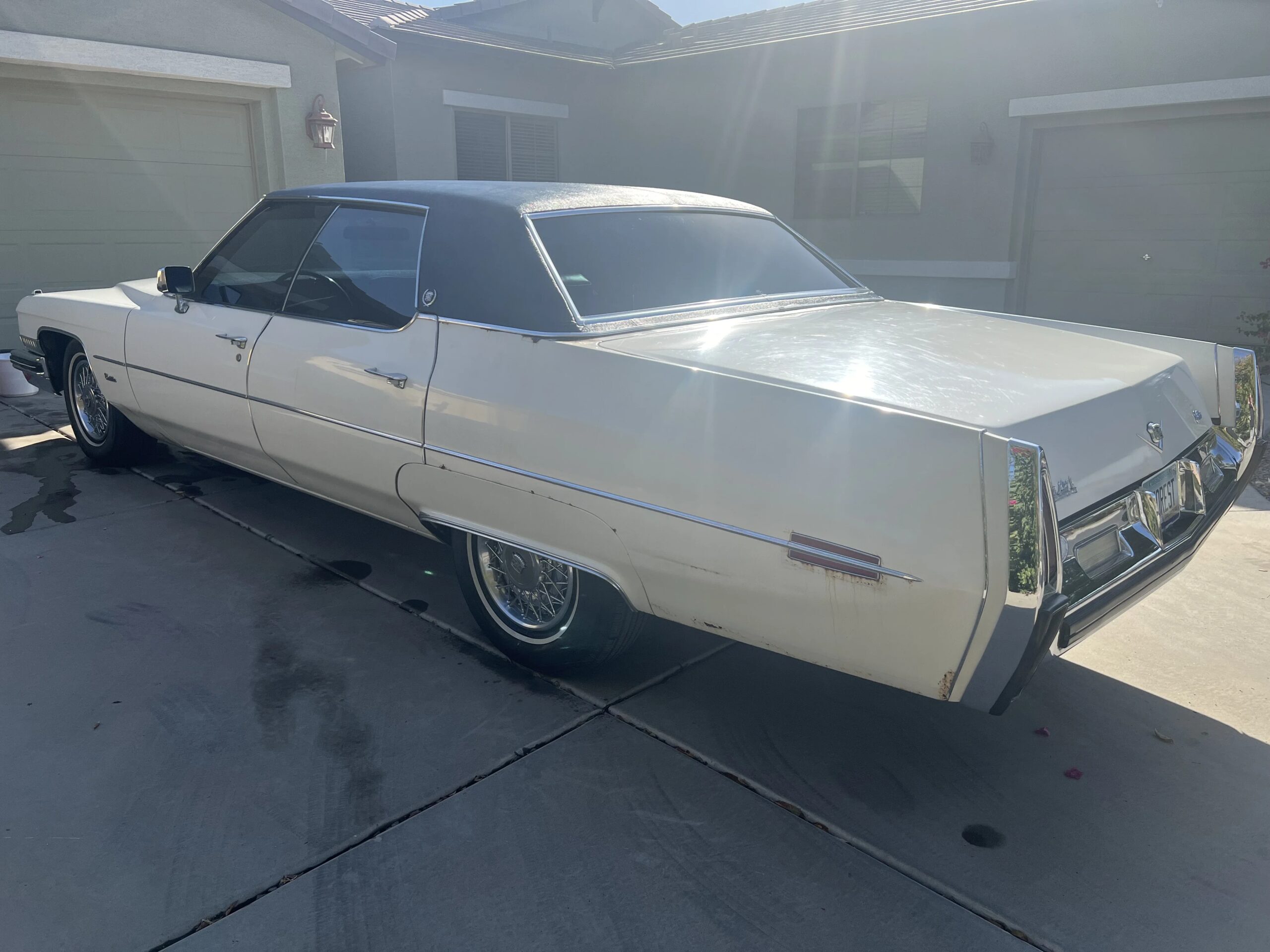 Cadillac-Calais-1973-White-Blue-3