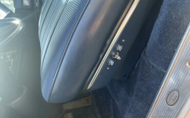 Cadillac-Calais-1973-White-Blue-9
