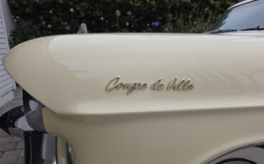 Cadillac-Coupe-deville-1957-40-Leghorn-Creme-Brown-18