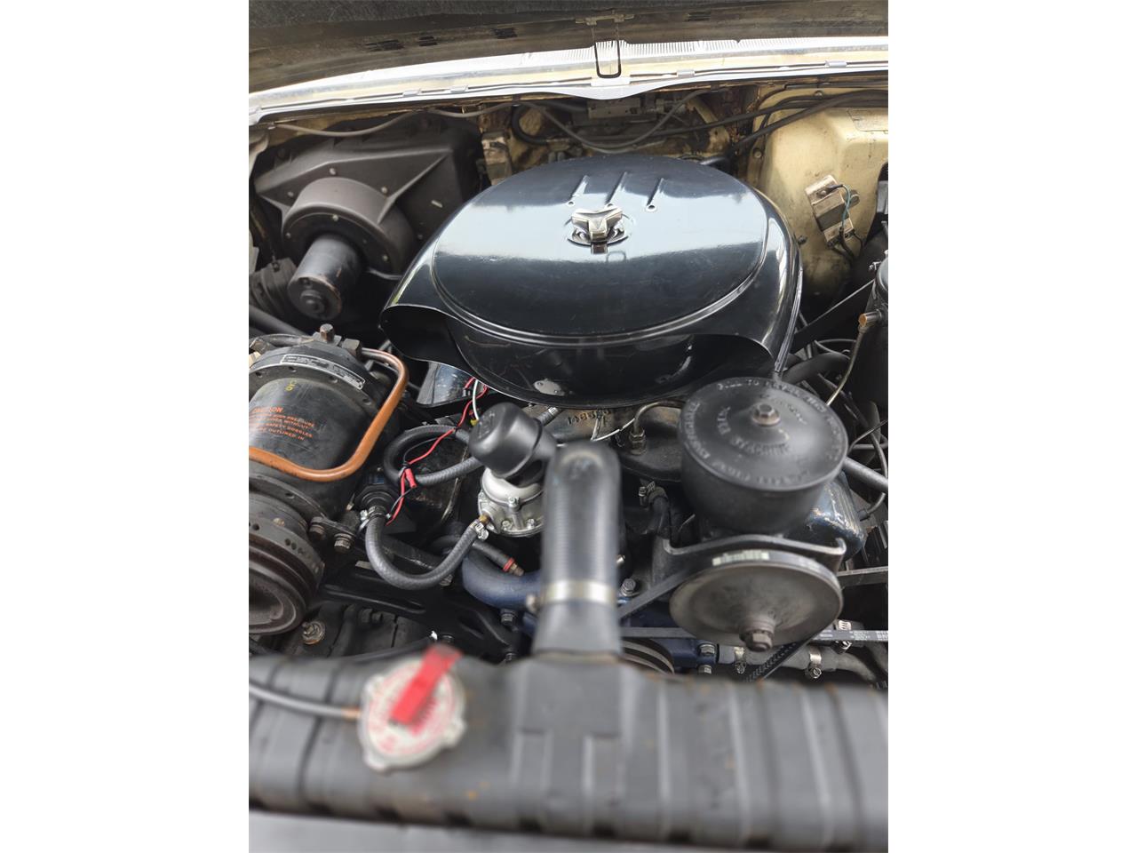 Cadillac-Coupe-deville-1957-40-Leghorn-Creme-Brown-30
