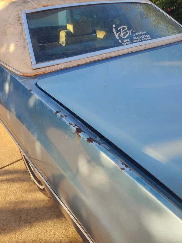 Cadillac-De-ville-1972