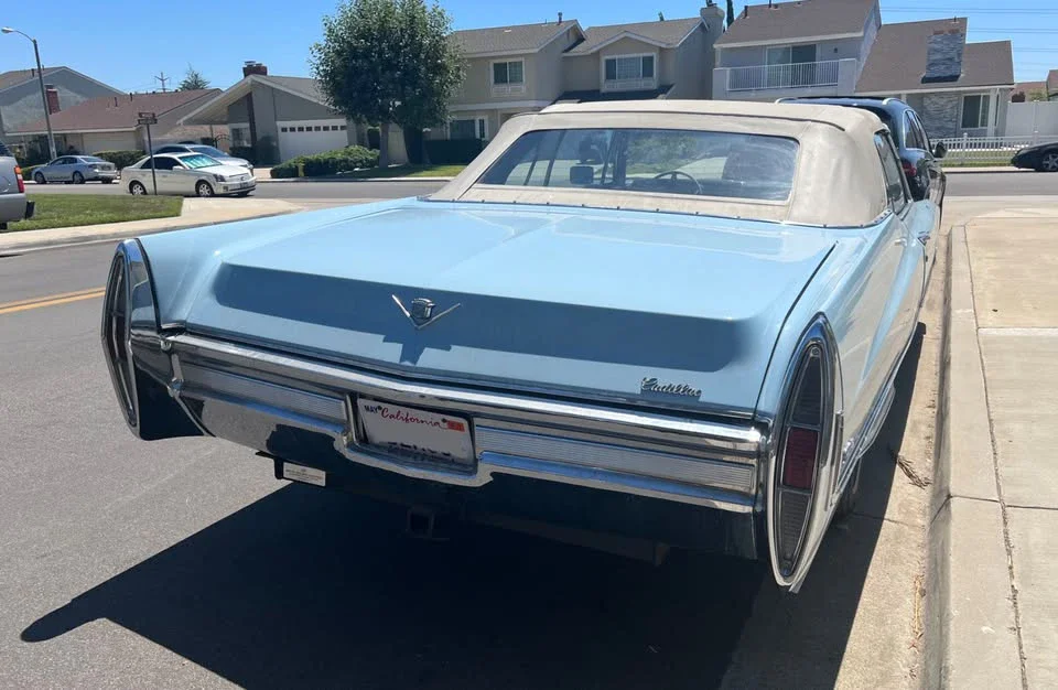 Cadillac-De-ville-convertible-1968-Blue-Blue-2