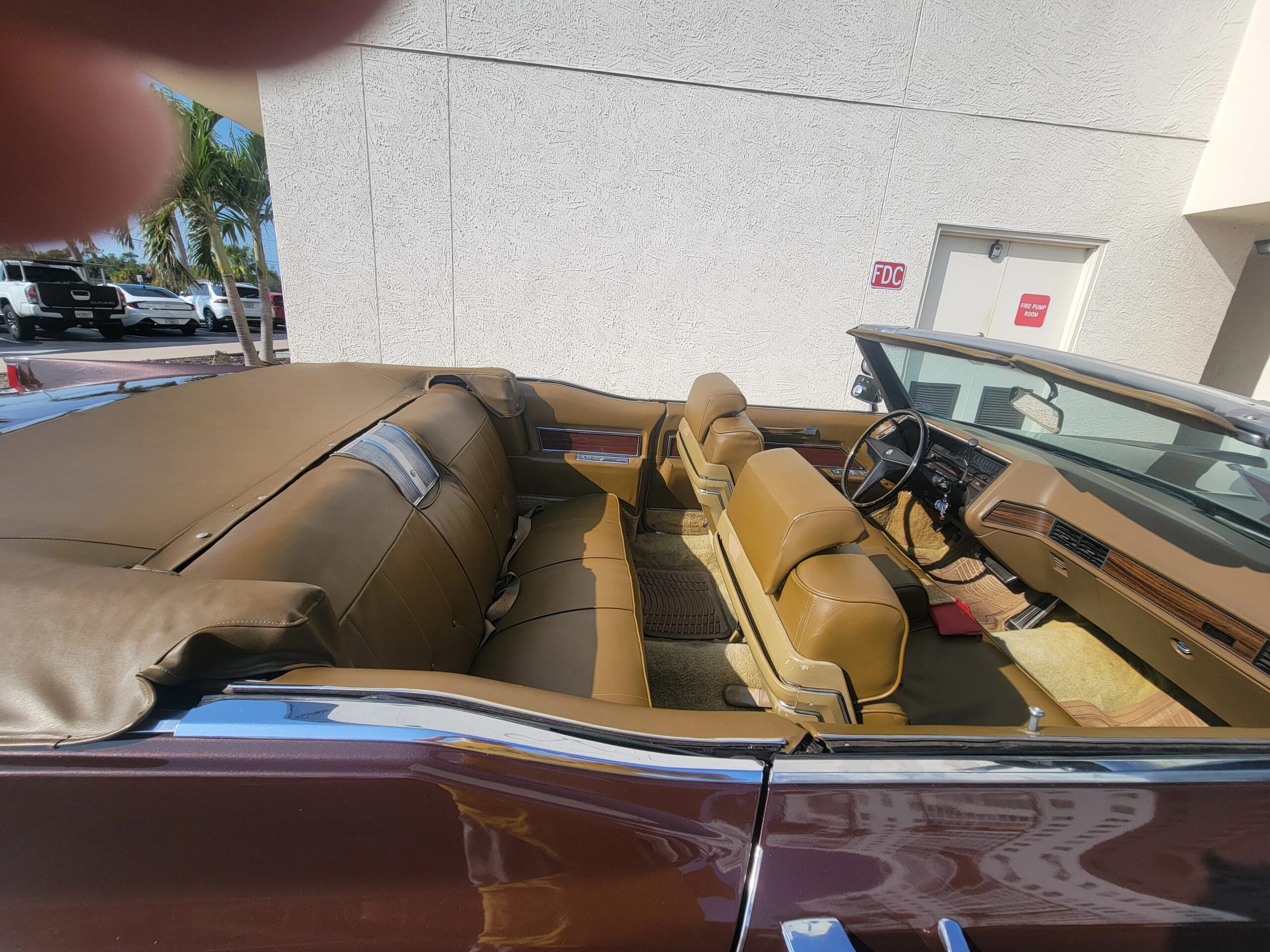 Cadillac-De-ville-convertible-1969-Brown-Brown-1