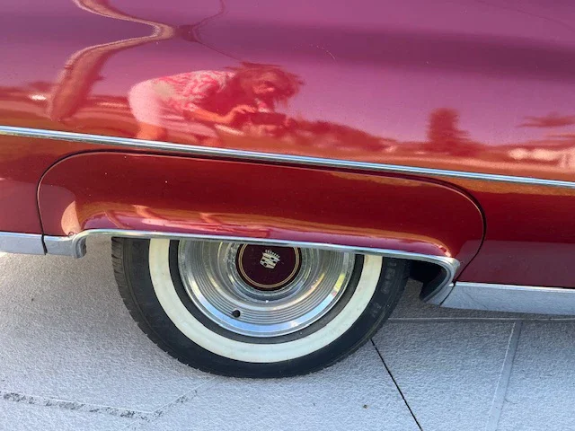 Cadillac-De-ville-convertible-1970-Red-Black-9