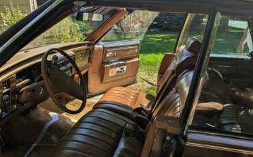 Cadillac-De-ville-convertible-1978-Brown-Tan-18