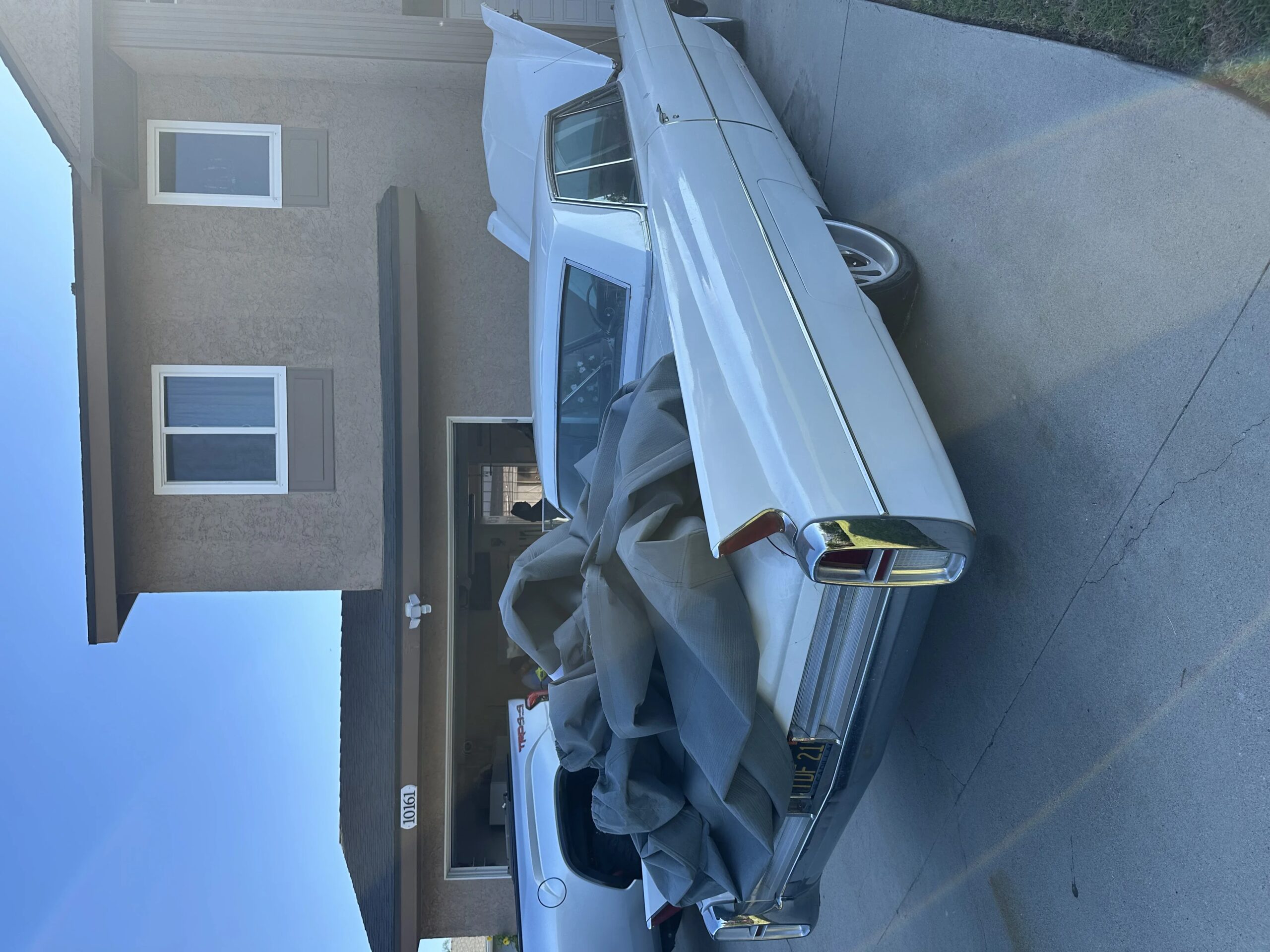Cadillac-De-ville-coupe-1963-White-Off-White-3
