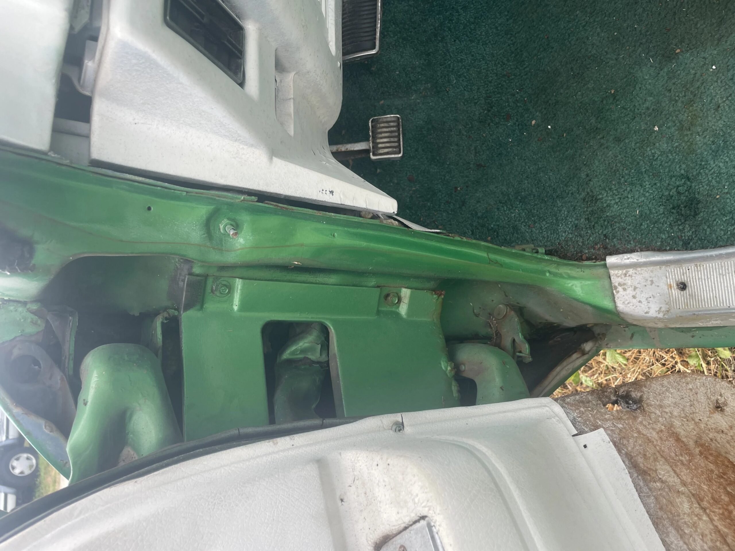 Cadillac-De-ville-coupe-1968-Green-Green-2