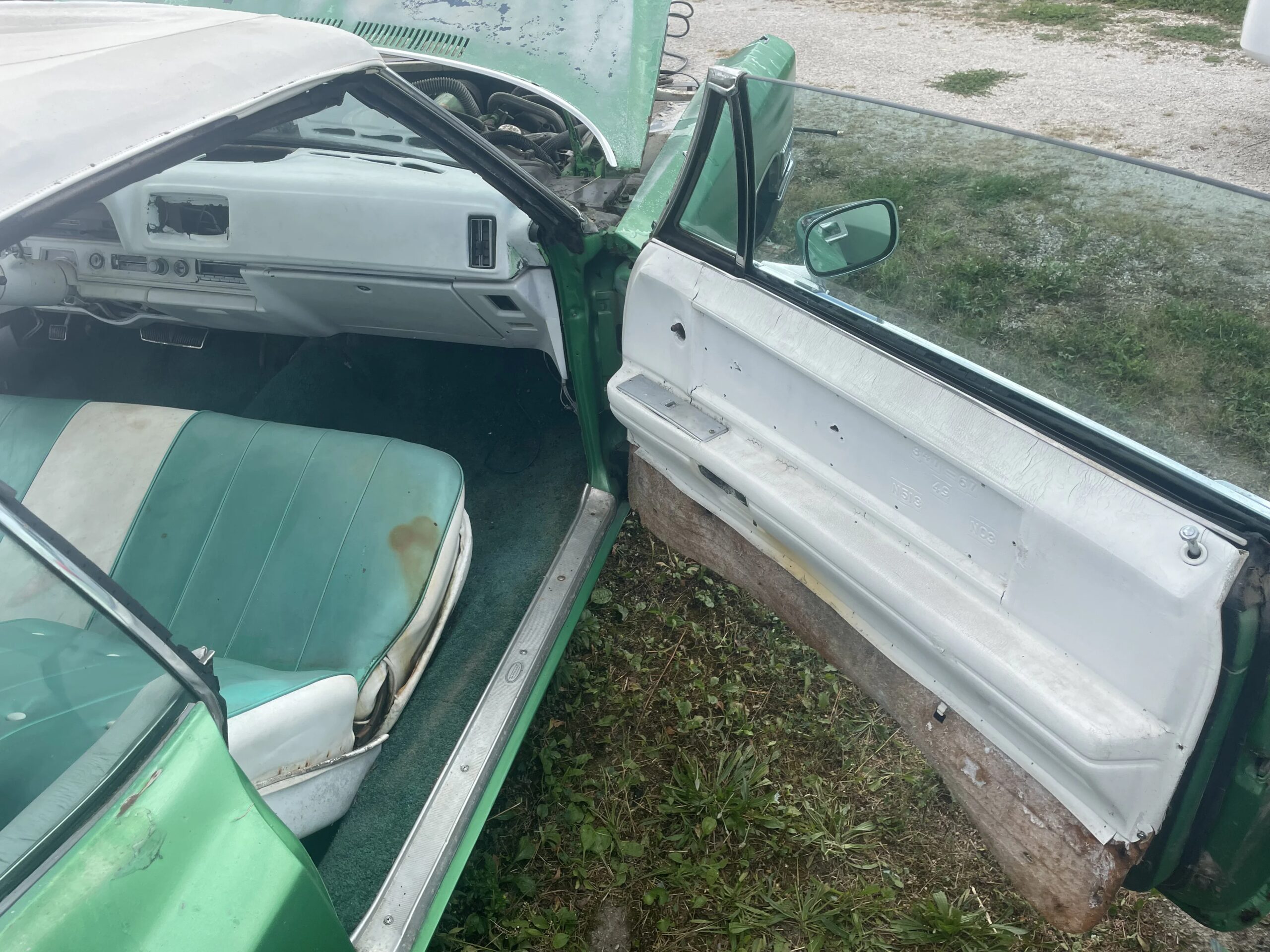 Cadillac-De-ville-coupe-1968-Green-Green-6