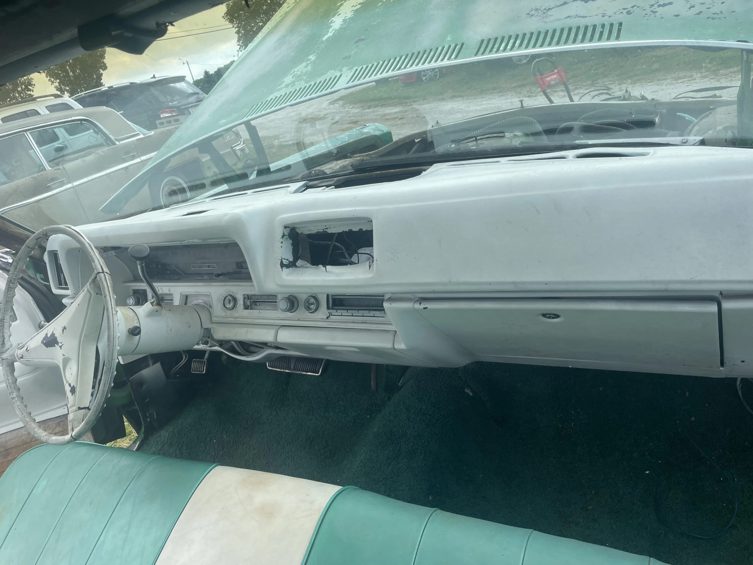 Cadillac-De-ville-coupe-1968-Green-Green-7