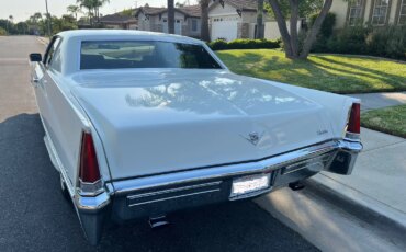 Cadillac-De-ville-coupe-1969-White-Gold-3