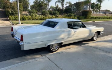 Cadillac-De-ville-coupe-1969-White-Gold-4