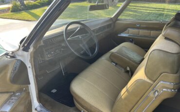 Cadillac-De-ville-coupe-1969-White-Gold-6