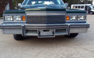 Cadillac-De-ville-coupe-1979-Green-Beige-14