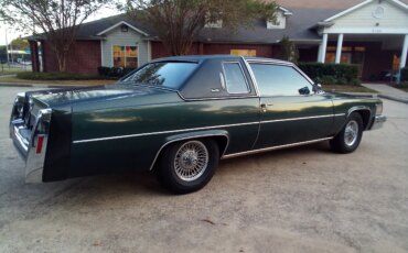 Cadillac-De-ville-coupe-1979-Green-Beige-20