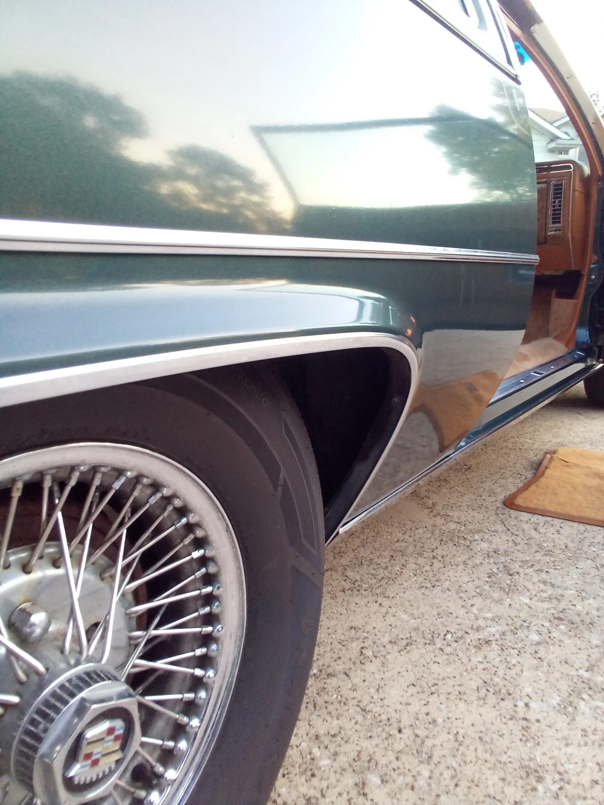 Cadillac-De-ville-coupe-1979-Green-Beige-22