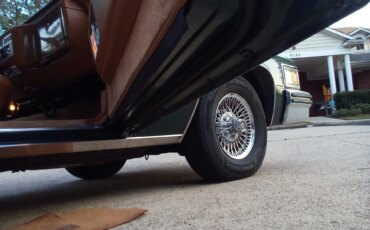 Cadillac-De-ville-coupe-1979-Green-Beige-25