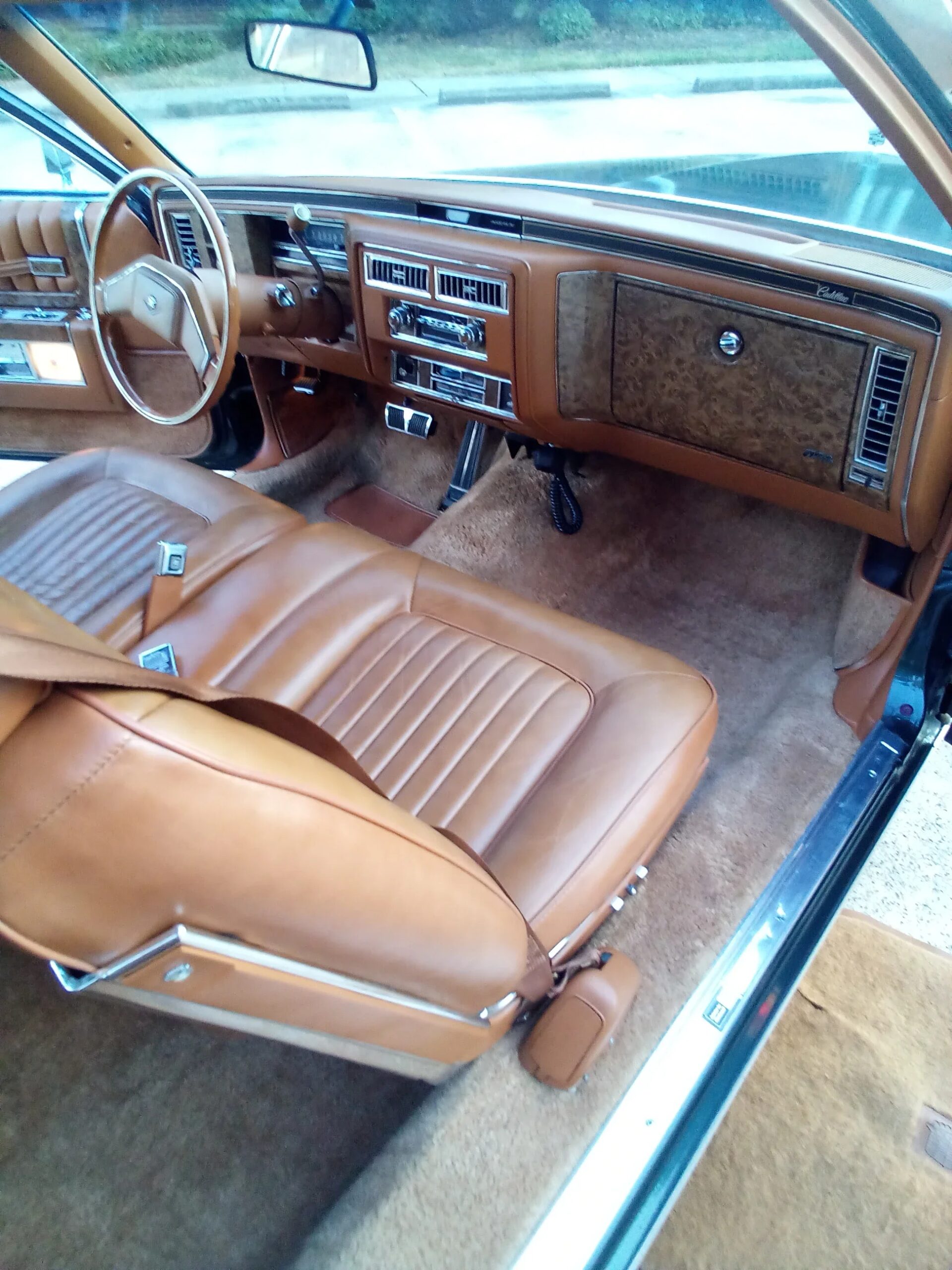 Cadillac-De-ville-coupe-1979-Green-Beige-6