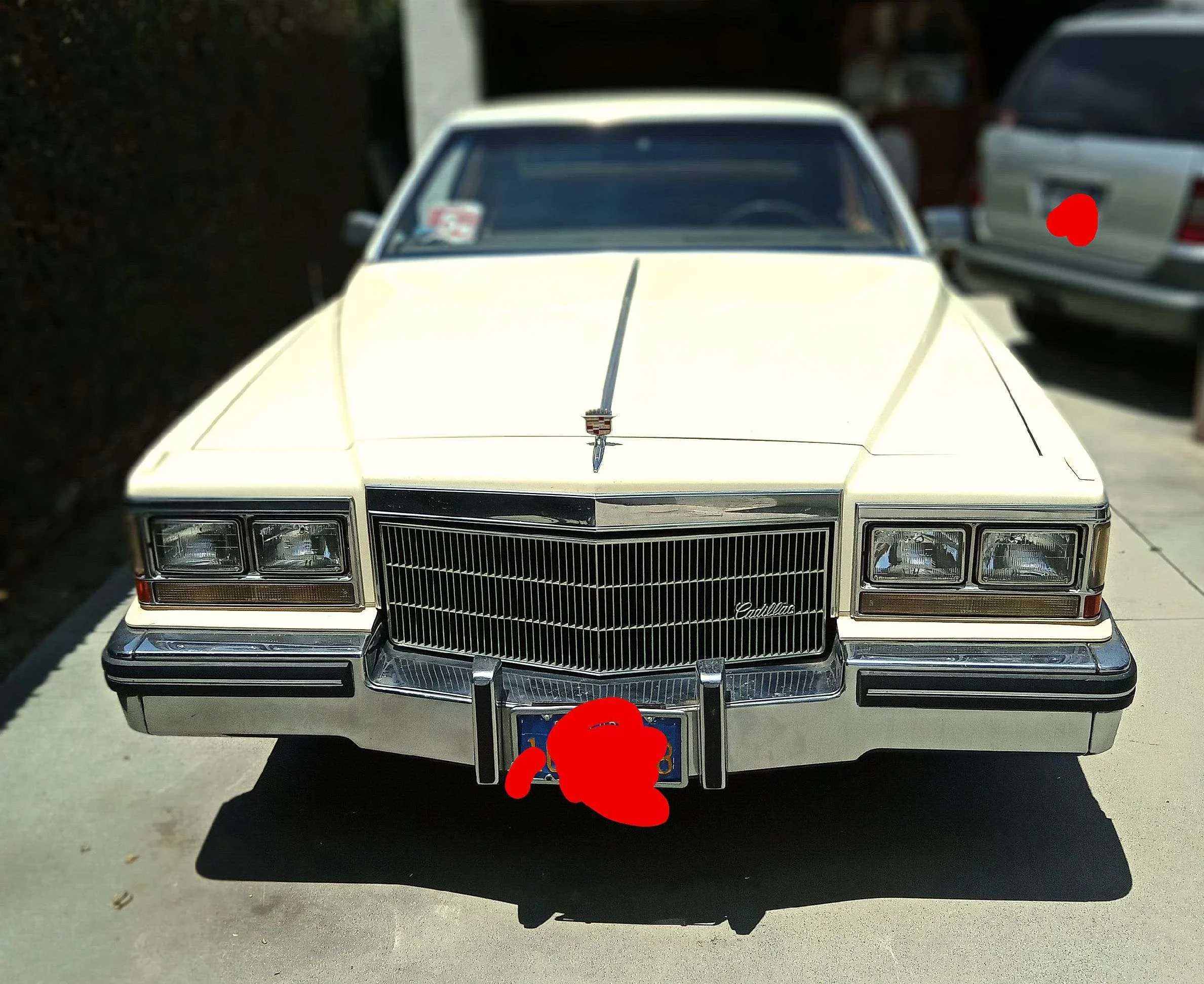 Cadillac-De-ville-coupe-1983-Other-Beige-1