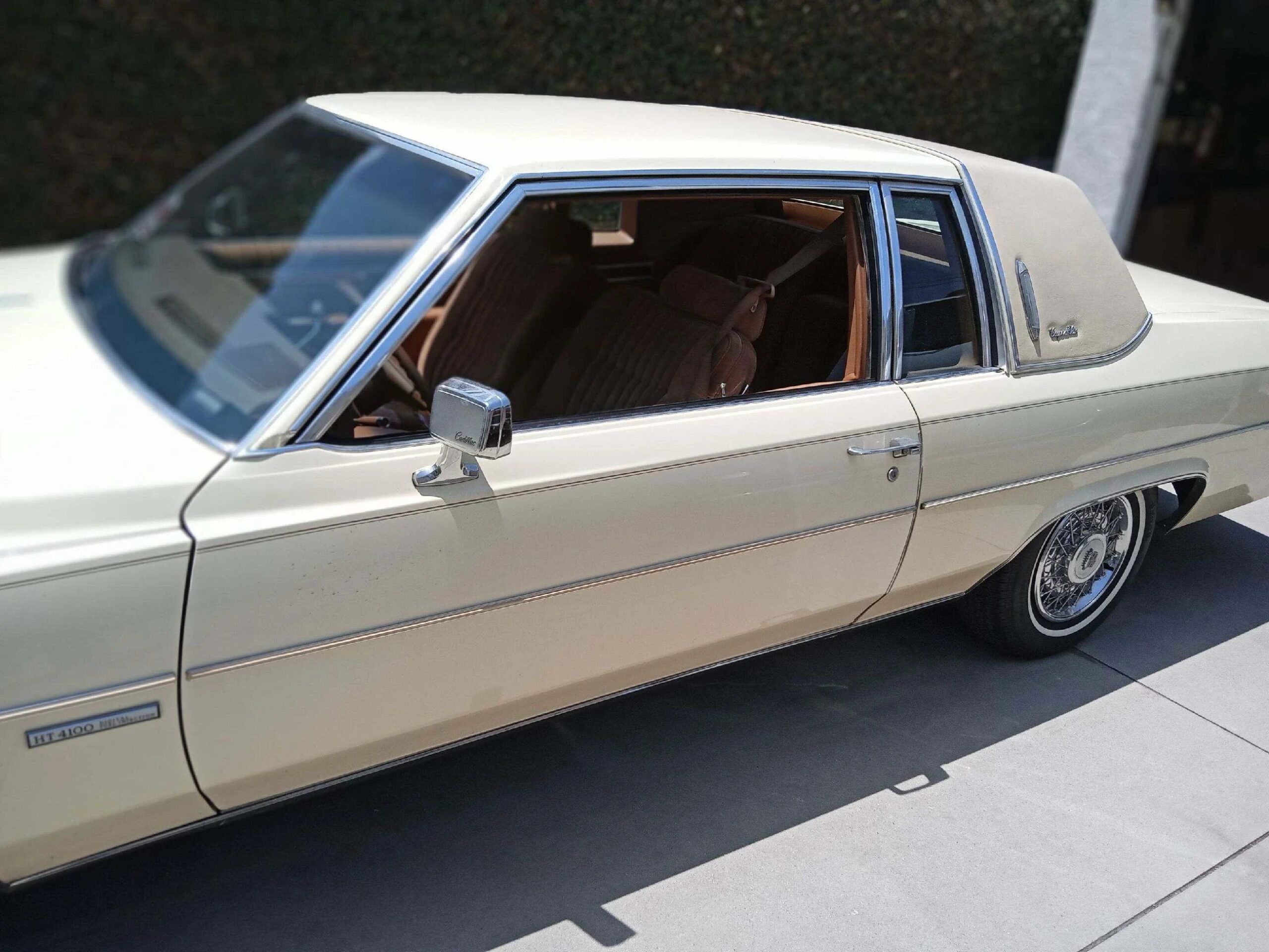Cadillac-De-ville-coupe-1983-Other-Beige-4