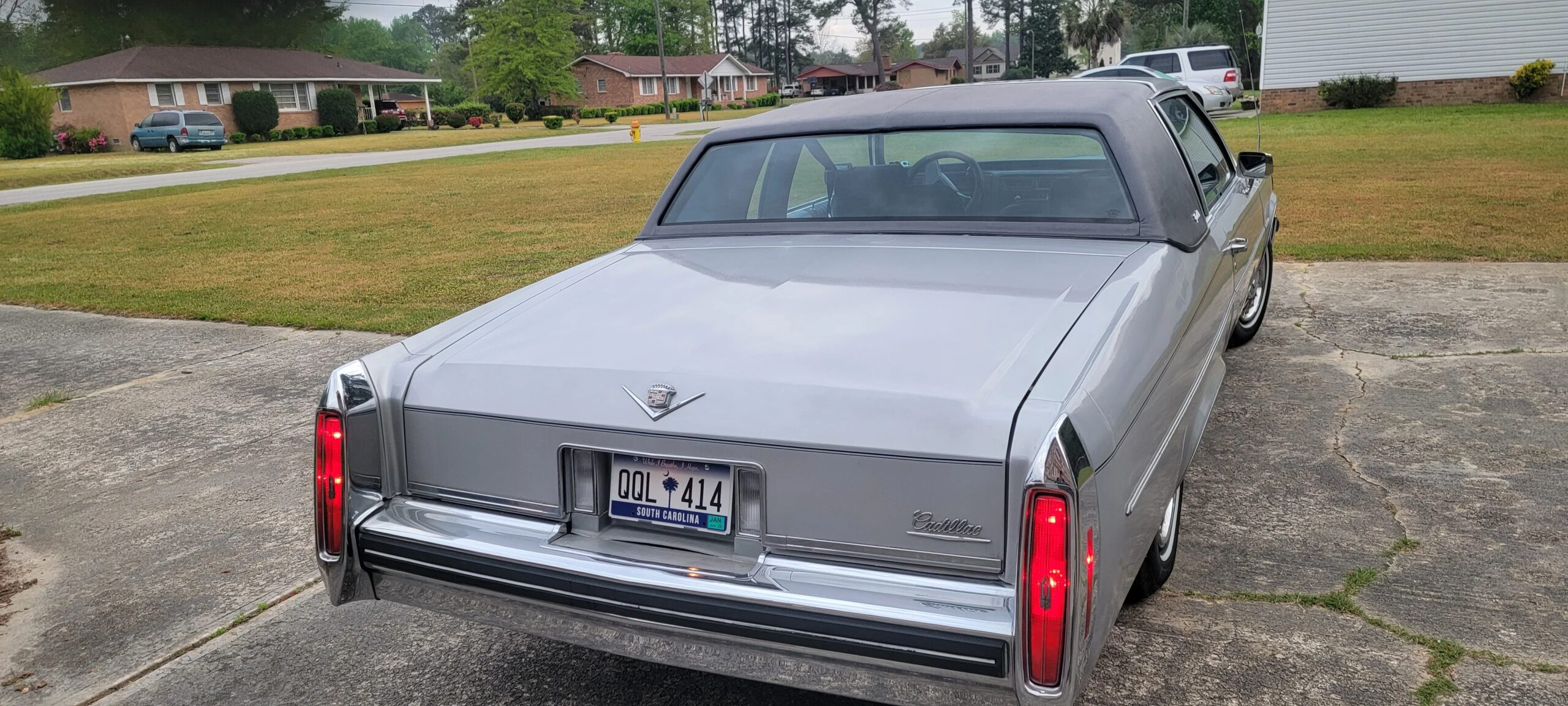 Cadillac-De-ville-coupe-1984-Gray-Blue-11