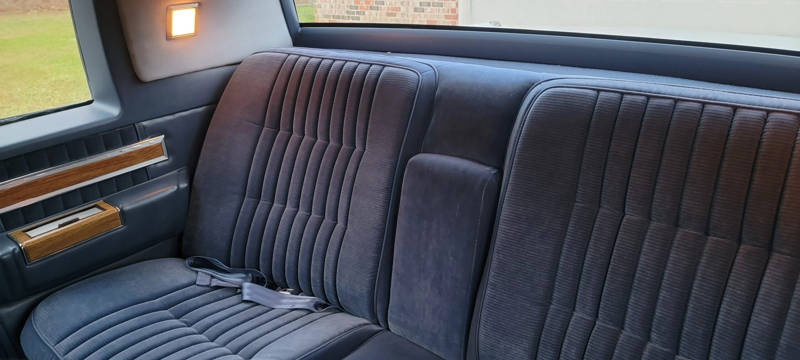Cadillac-De-ville-coupe-1984-Gray-Blue-7