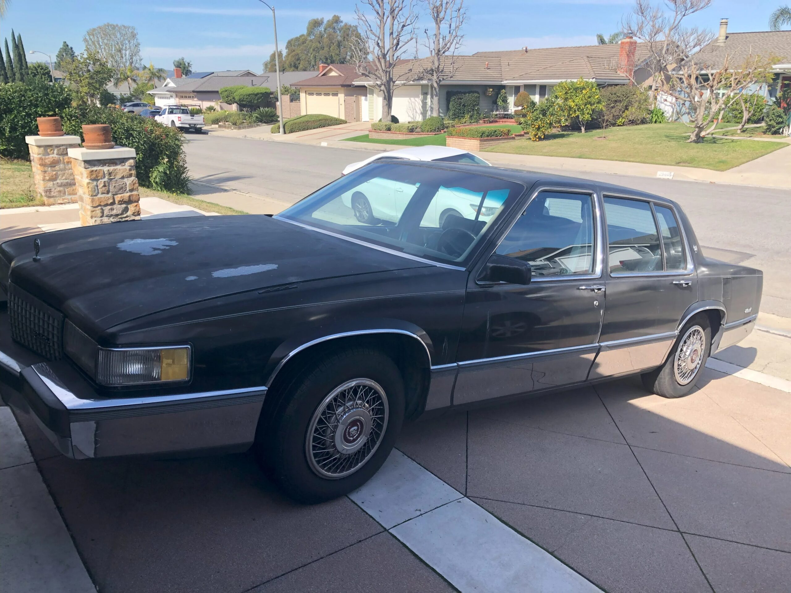 Cadillac-De-ville-coupe-1989-Black-2