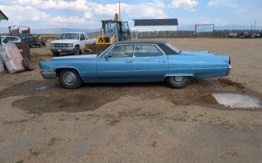 Cadillac-De-ville-sedan-1969-Blue-Blue