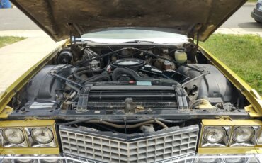 Cadillac-De-ville-sedan-1974-Gold-Gold-11