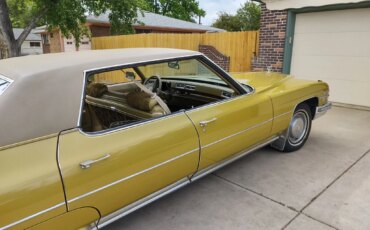 Cadillac-De-ville-sedan-1974-Gold-Gold-12
