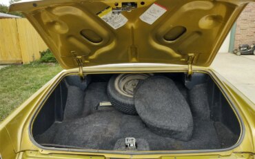 Cadillac-De-ville-sedan-1974-Gold-Gold-18