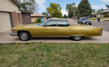 Cadillac-De-ville-sedan-1974-Gold-Gold-2
