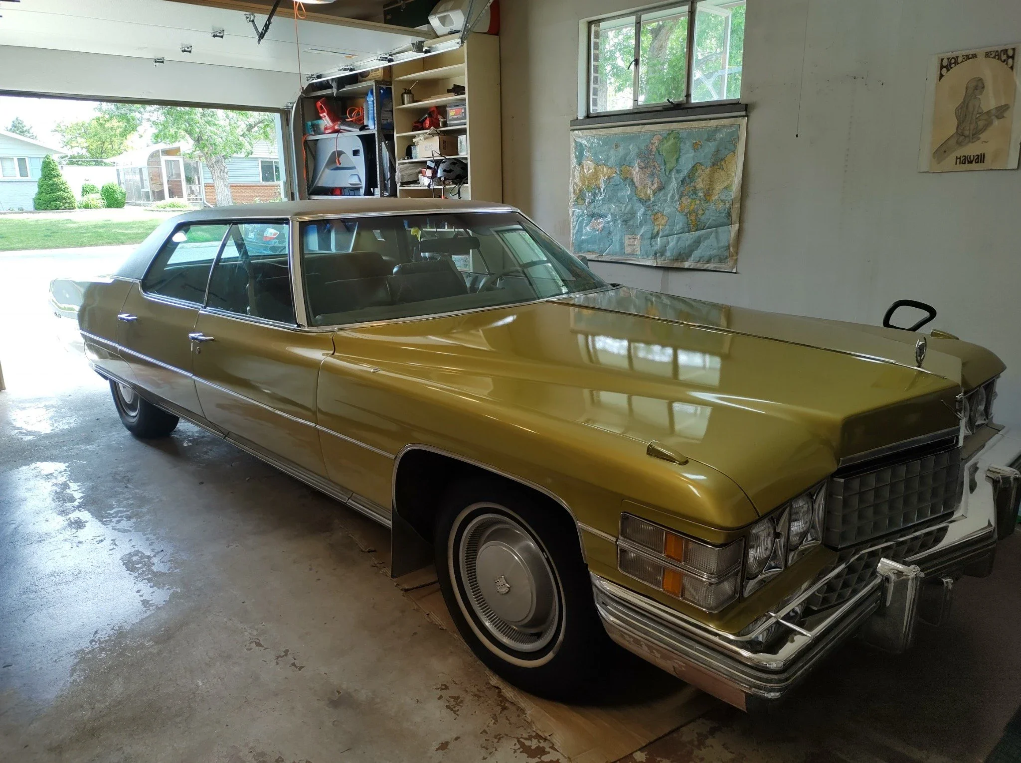 Cadillac-De-ville-sedan-1974-Gold-Gold-20